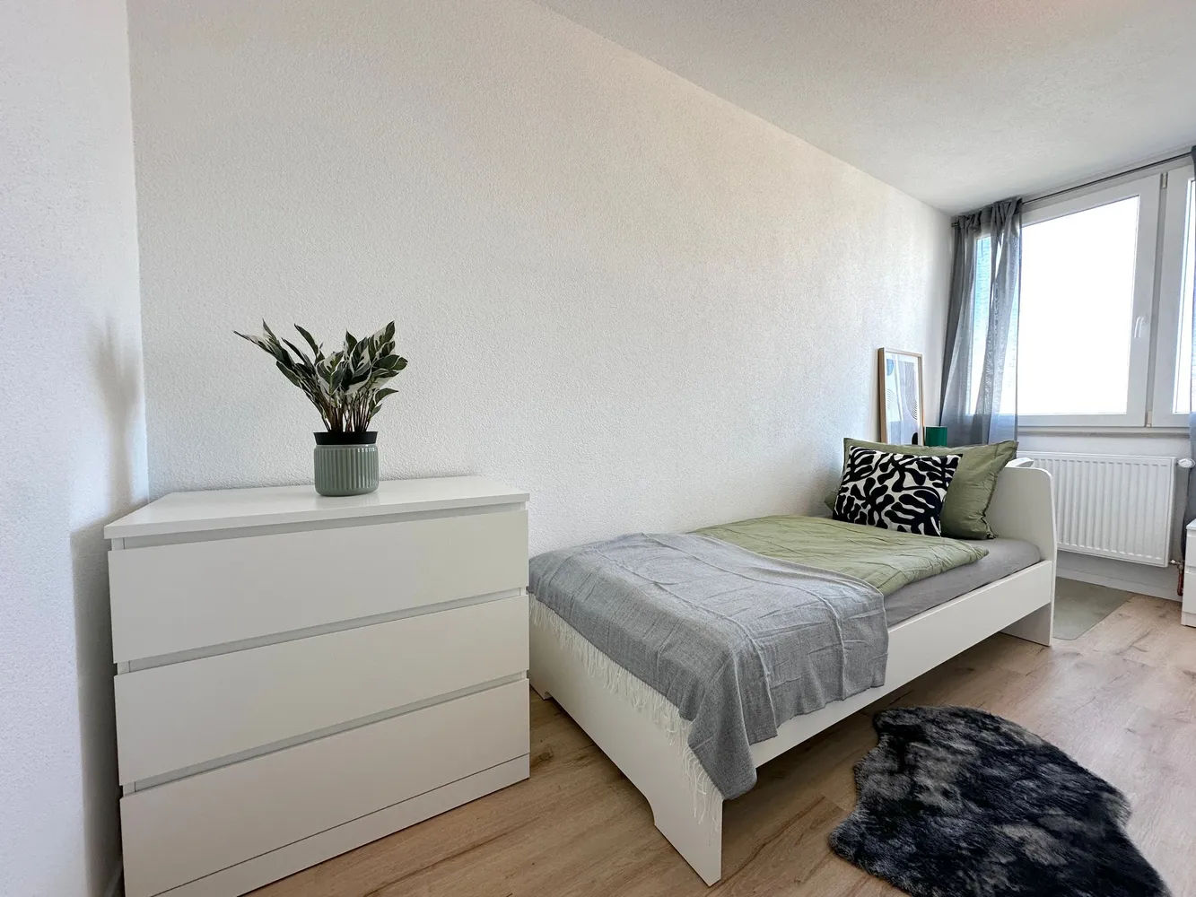 7 Zimmer Wohnung mit 100 m² in Frankfurt am Main – Bild 2