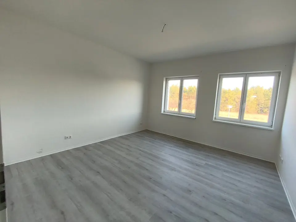 4 Zimmer Wohnung mit 136 m² in Hoyerswerda – Bild 1