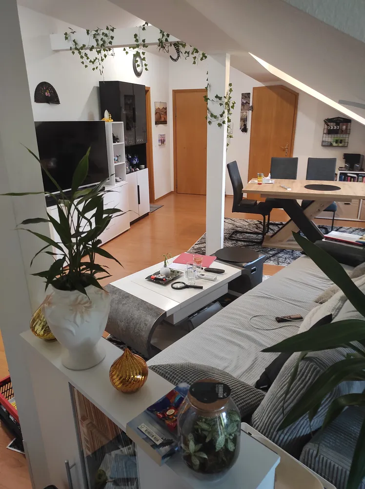 3 Zimmer Wohnung mit 70 m² in Wiesbaden – Bild 2