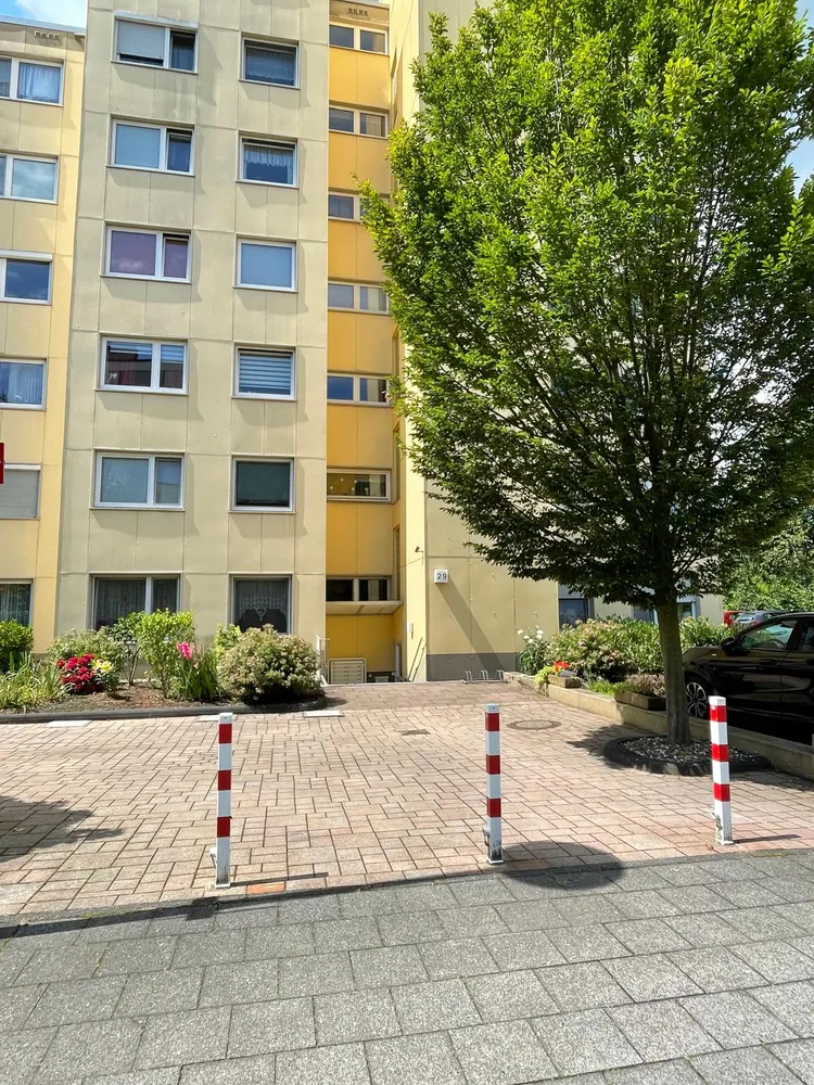 4 Zimmer Wohnung mit 107 m² in Köln – Bild 1