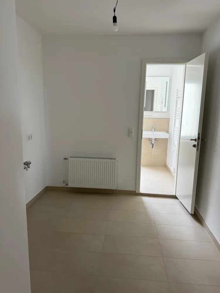 2 Zimmer Wohnung mit 77 m² in Berlin – Bild 5