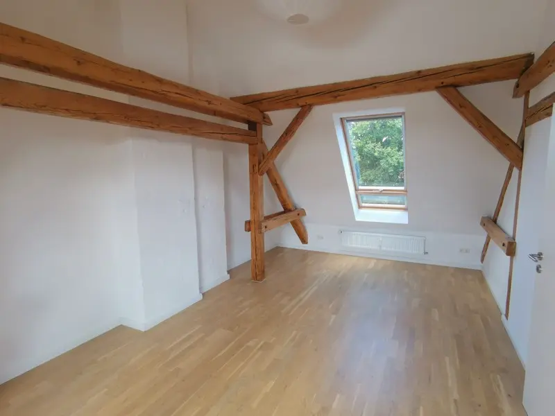2 Zimmer Wohnung mit 78 m² in Kiel – Bild 2
