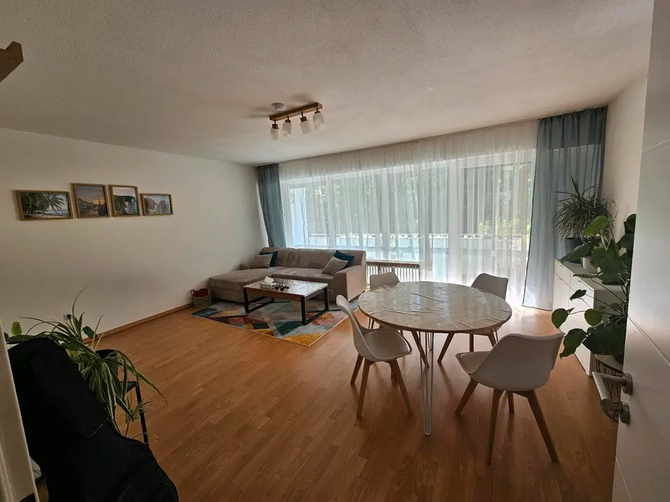 WG-Zimmer mit 68 m² in Bergheim – Bild 1