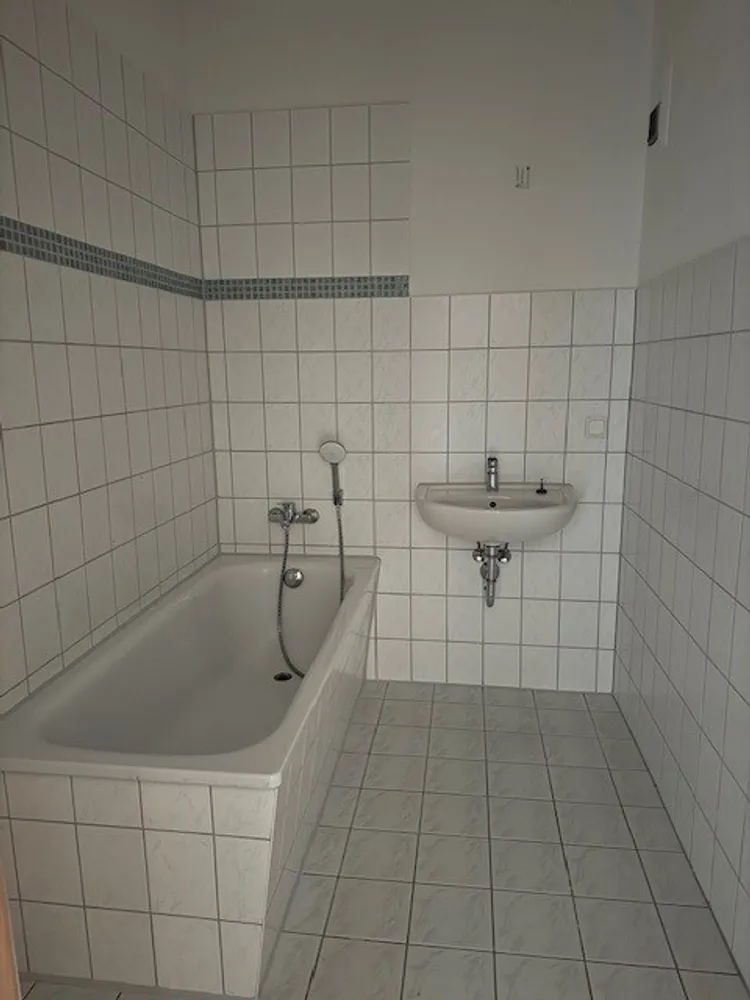 4 Zimmer Wohnung mit 76 m² in Merseburg – Bild 4