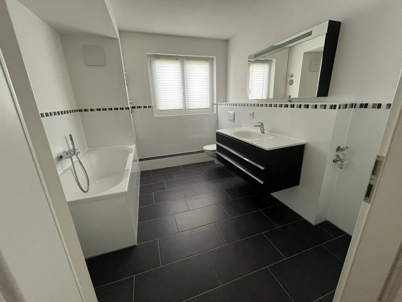 4 Zimmer Wohnung mit 95 m² in München – Bild 12