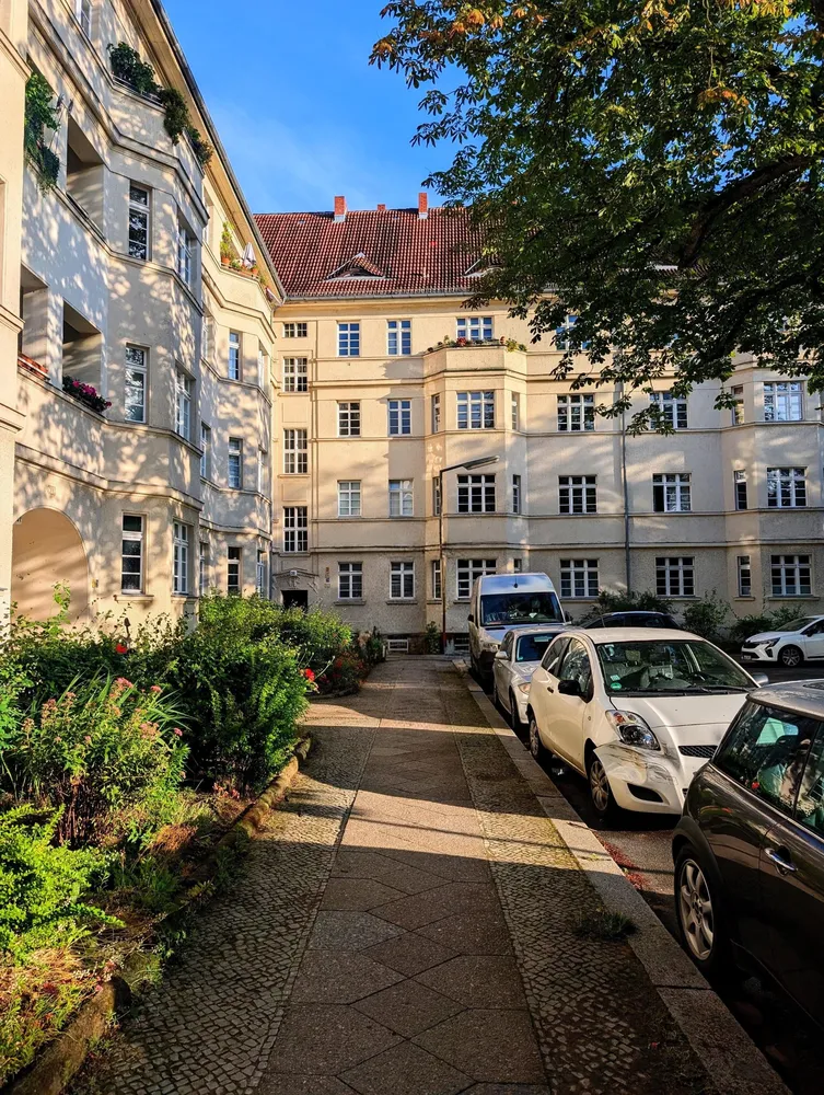 4 Zimmer Wohnung mit 111 m² in Berlin – Bild 1