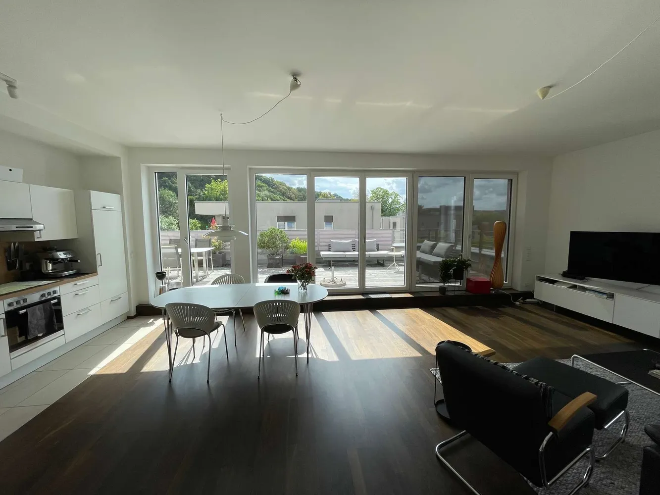 4 Zimmer Wohnung mit 161 m² in Marburg – Bild 2