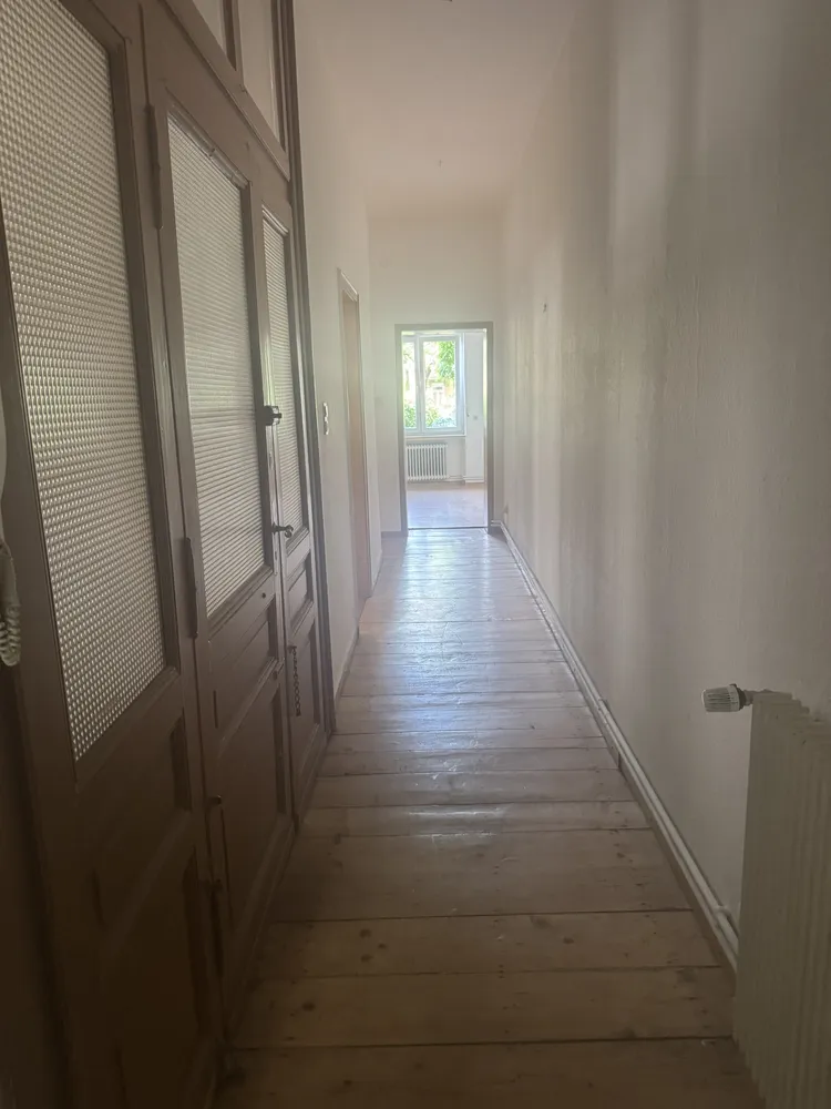 4 Zimmer Wohnung mit 95 m² in Frankfurt am Main – Bild 2