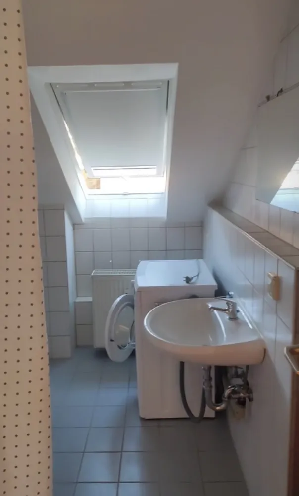 1 Zimmer Wohnung mit 27 m² in Karlsruhe – Bild 2