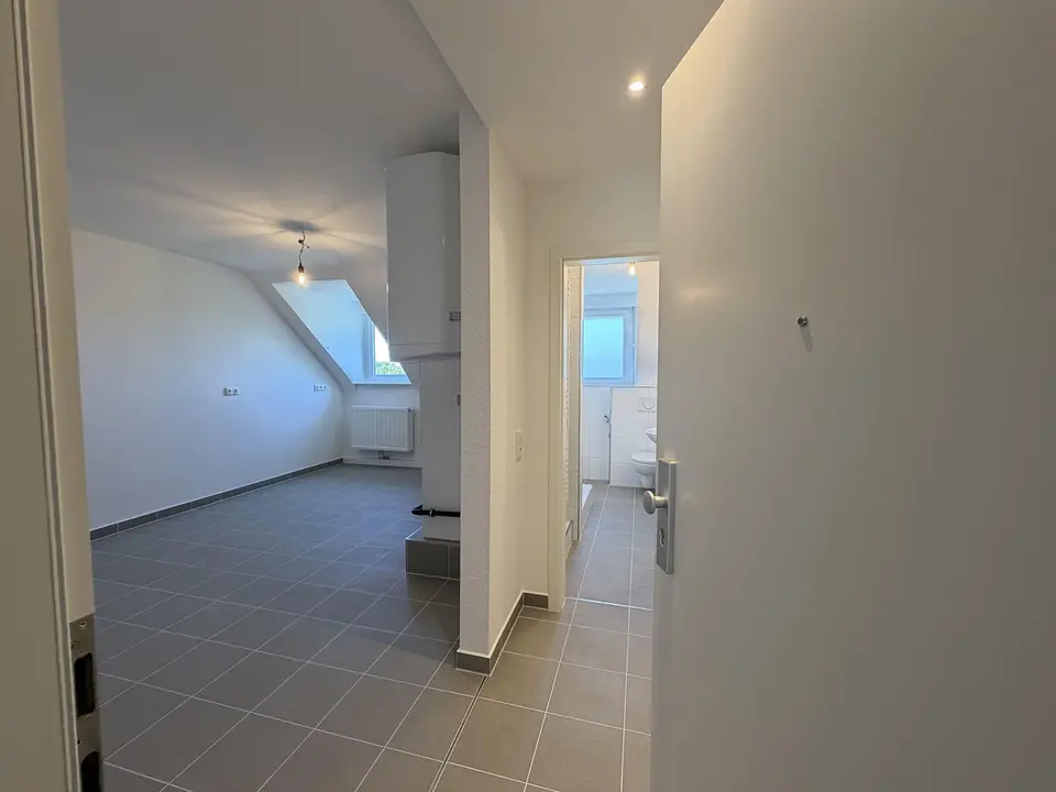 2 Zimmer Wohnung mit 60 m² in Karlsruhe – Bild 4