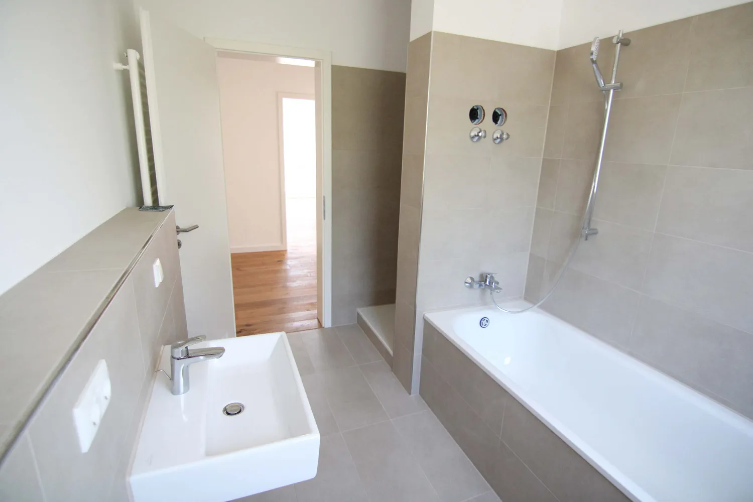 2 Zimmer Wohnung mit 52 m² in Berlin – Bild 2