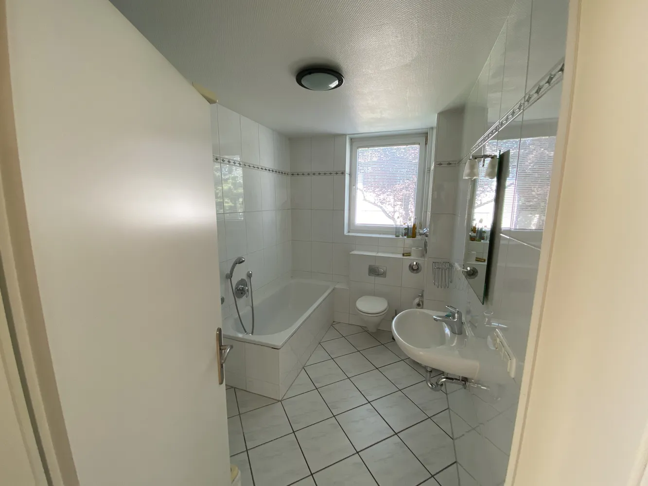 5 Zimmer Wohnung mit 150 m² in Wiesbaden – Bild 6