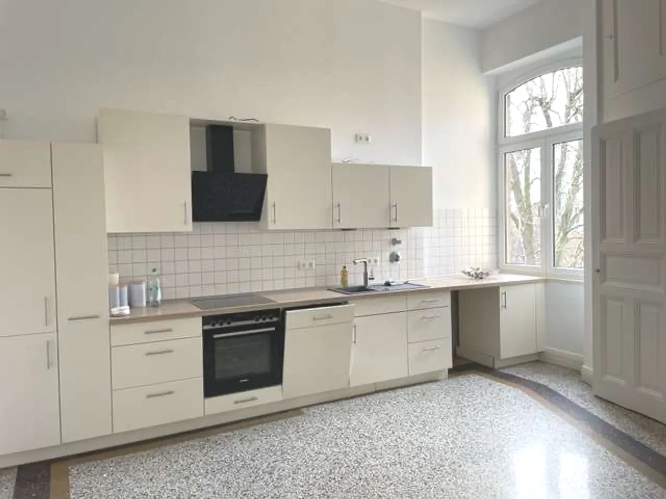 3 Zimmer Wohnung mit 151 m² in Wiesbaden – Bild 10