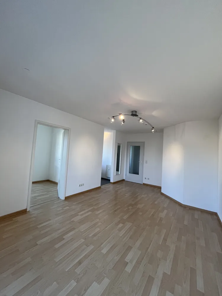 2 room apartment with 40 m² in Augsburg – Photo 6