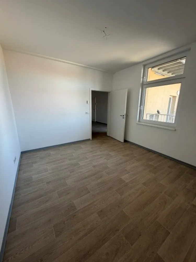 2 Zimmer Wohnung mit 50 m² in Halle (Saale) – Bild 6