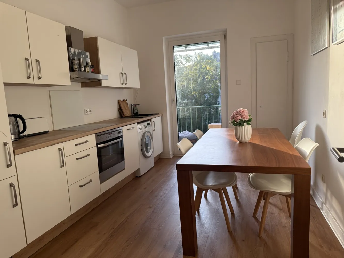 2 Zimmer Wohnung mit 85 m² in Düsseldorf – Bild 4