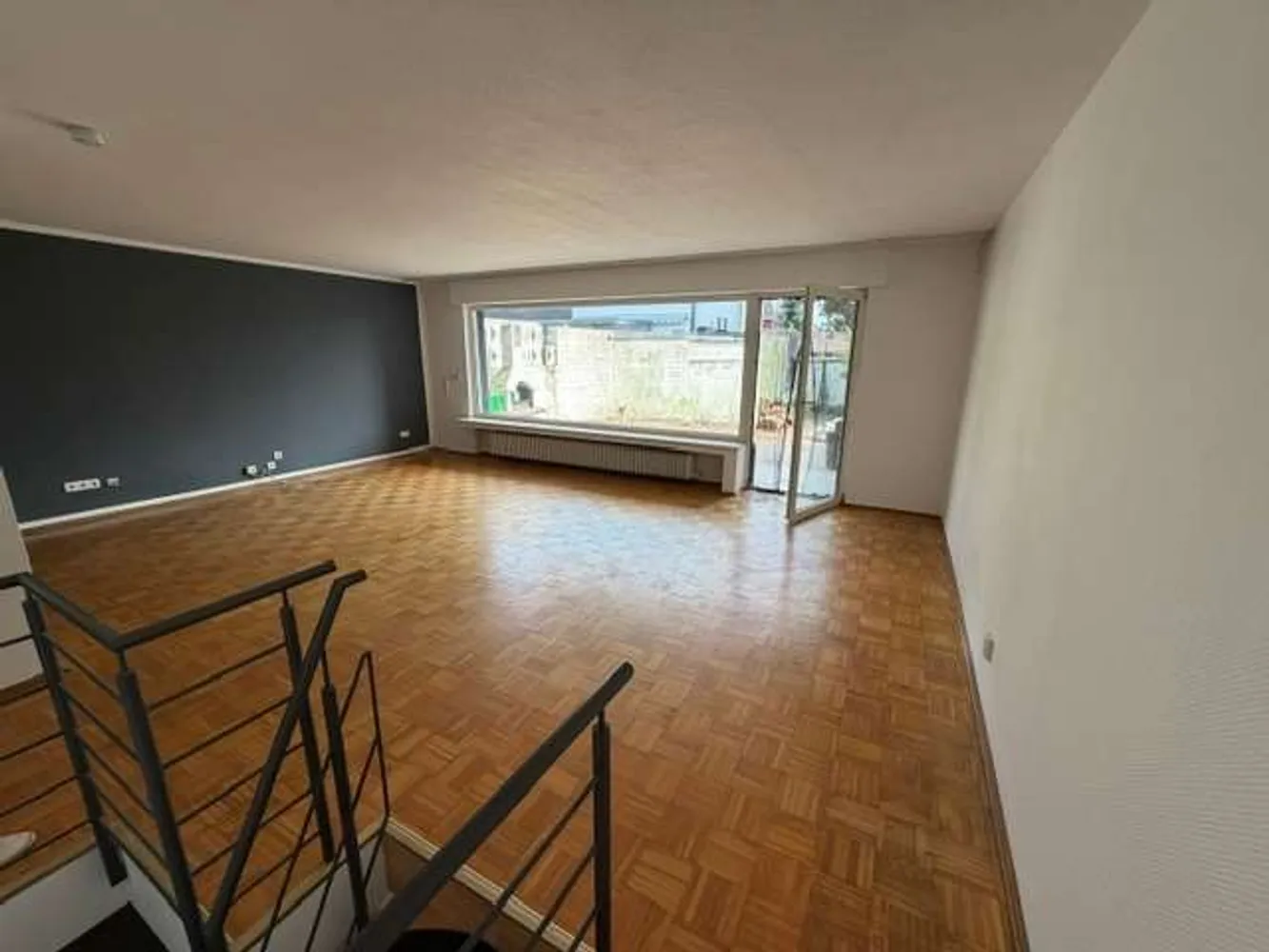 2 Zimmer Wohnung mit 110 m² in Mülheim an der Ruhr – Bild 1