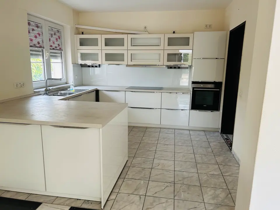 4 Zimmer Wohnung mit 133 m² in Aachen – Bild 7