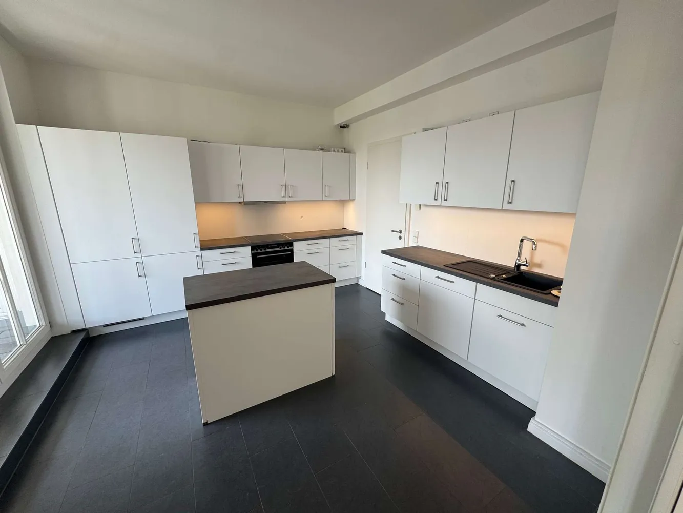 5 Zimmer Wohnung mit 218 m² in Berlin – Bild 4