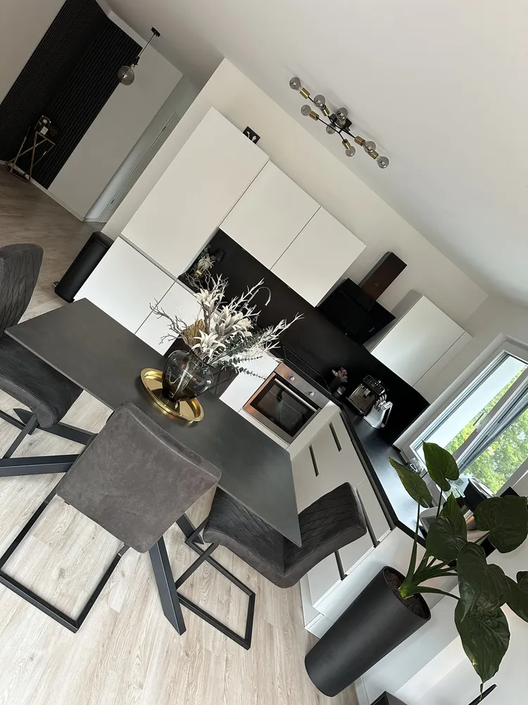 3 Zimmer Wohnung mit 85 m² in Hamburg – Bild 2