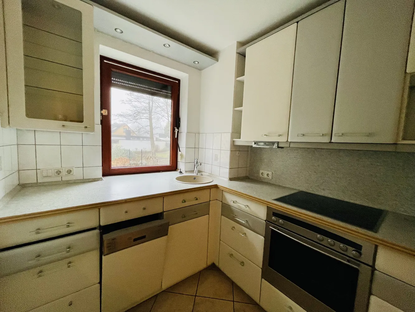 2 Zimmer Wohnung mit 60 m² in Lübeck – Bild 10
