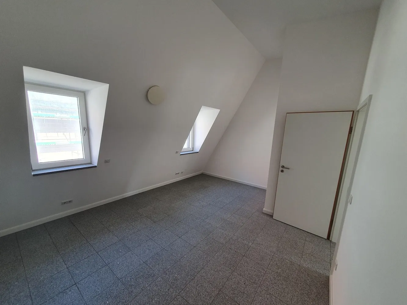 4 Zimmer Wohnung mit 102 m² in Ingolstadt – Bild 7