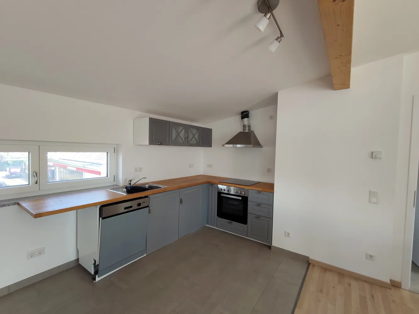 2 Zimmer Wohnung mit 66 m² in Germering – Bild 2