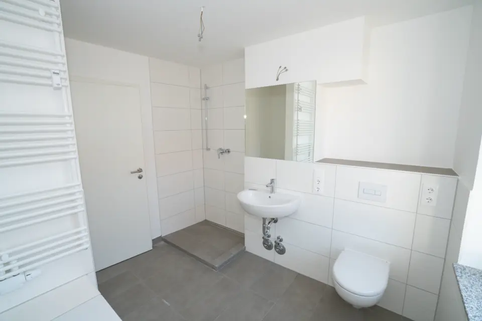 4 Zimmer Wohnung mit 92 m² in Altenburg – Bild 3