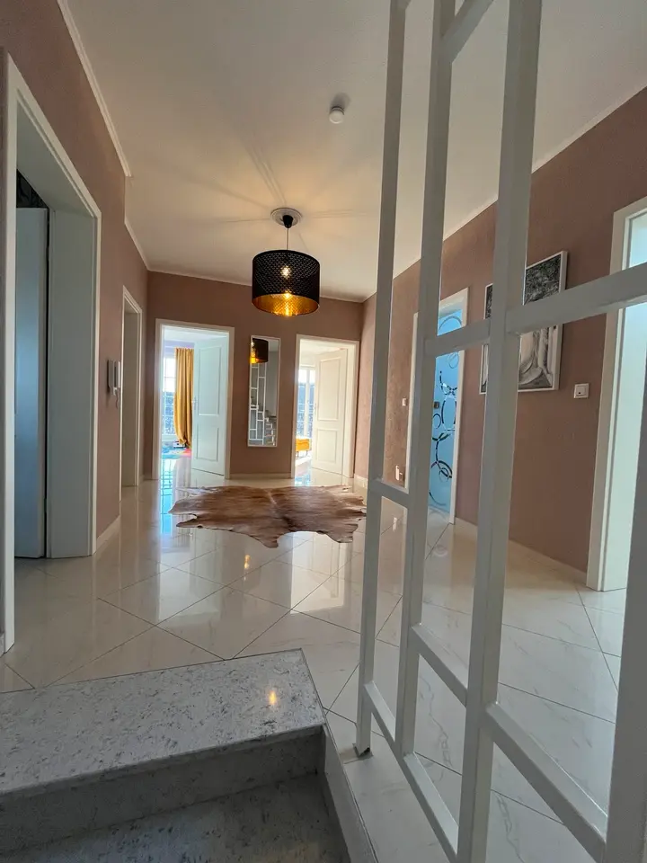 6 Zimmer Haus mit 220 m² in Rottenburg am Neckar – Bild 4