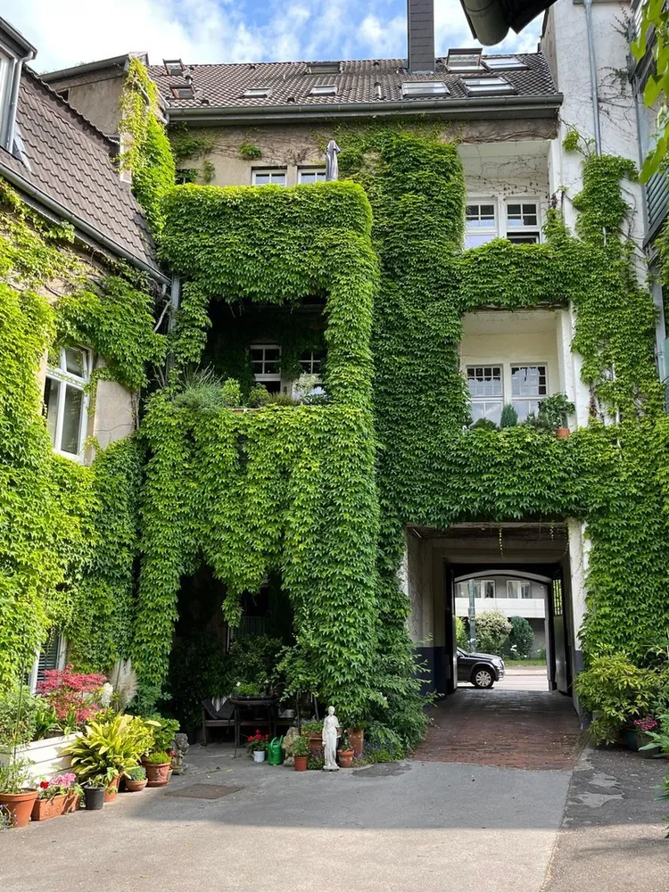 4 Zimmer Wohnung mit 115 m² in Düsseldorf – Bild 1