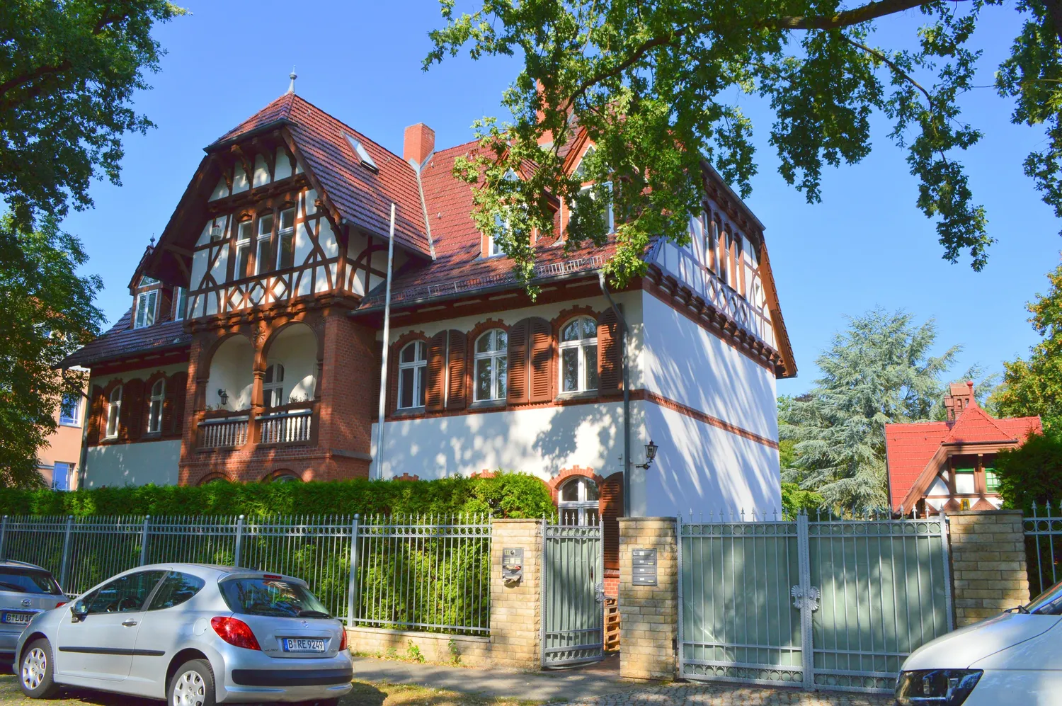 2 Zimmer Wohnung mit 82 m² in Berlin – Bild 2
