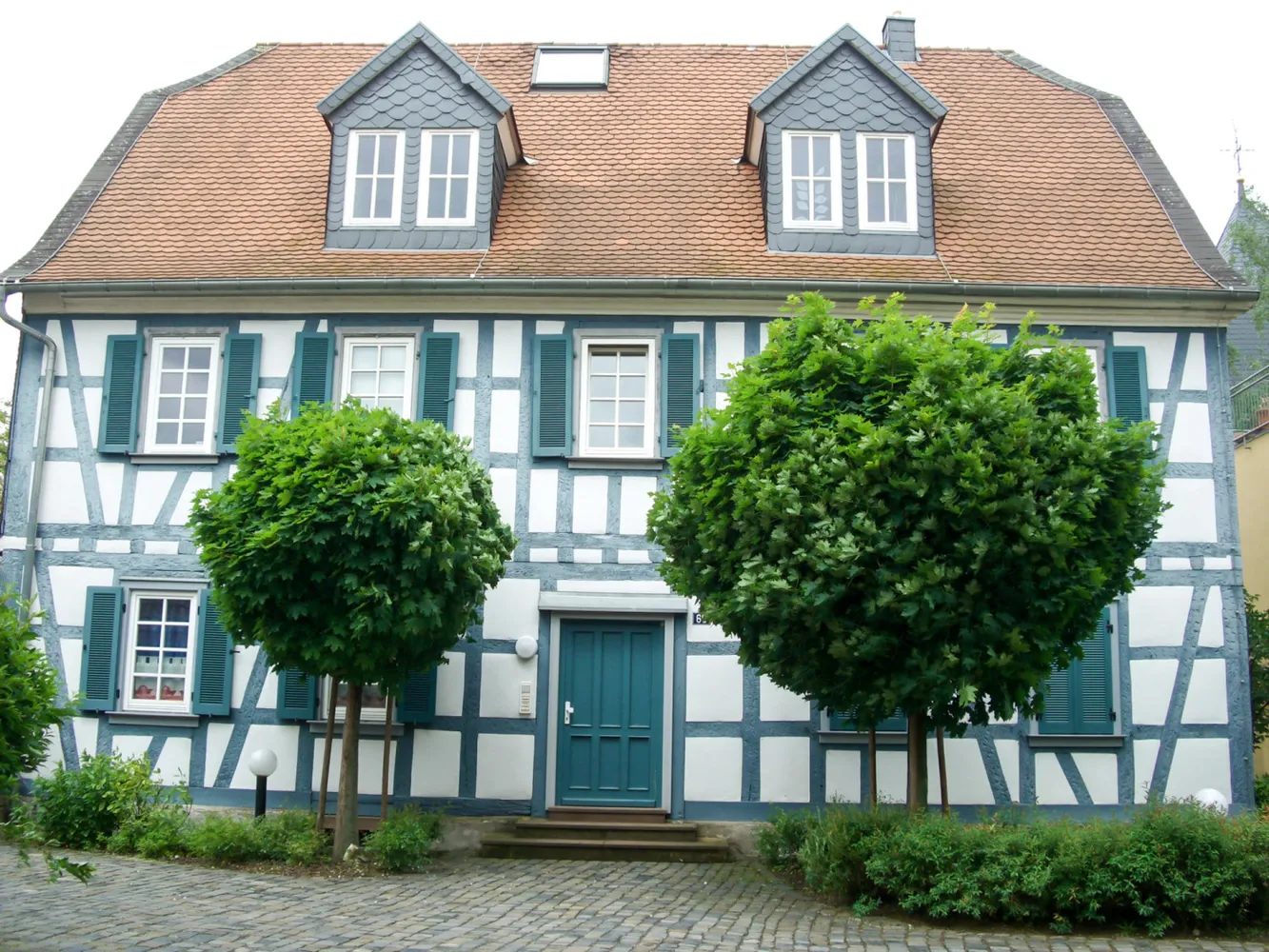 2 Zimmer Wohnung mit 55 m² in Frankfurt am Main – Bild 1