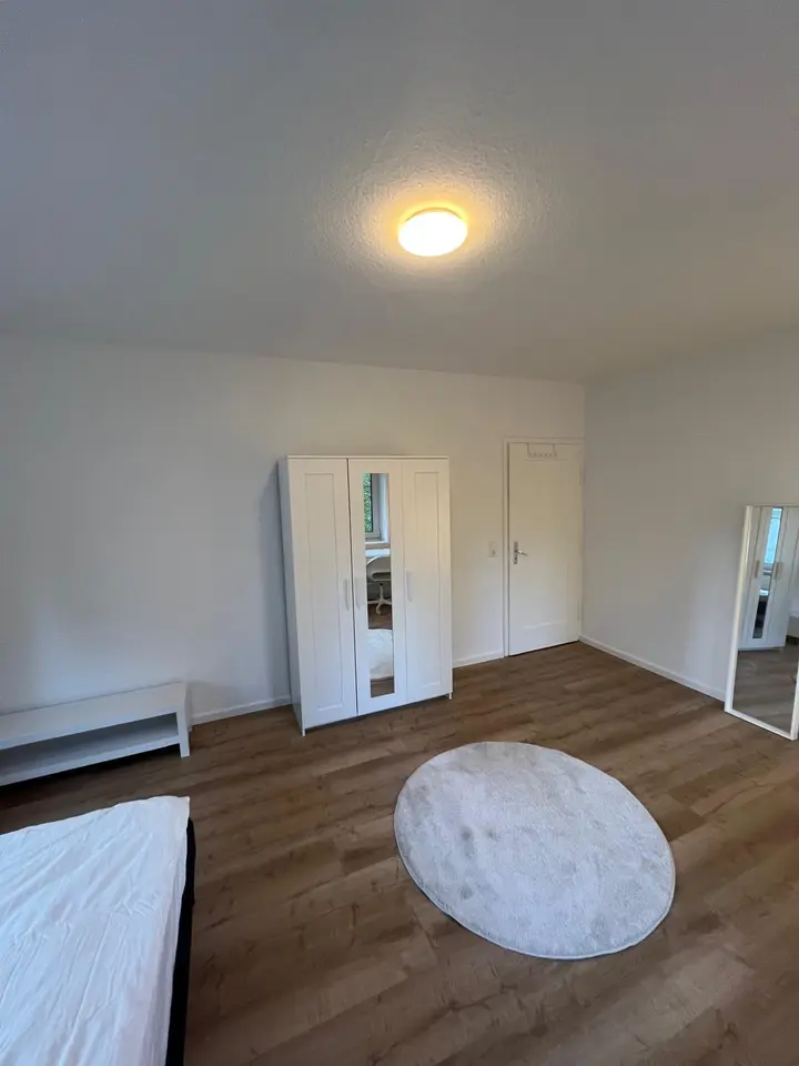 Shared room with 75 m² in Stuttgart – Photo 3