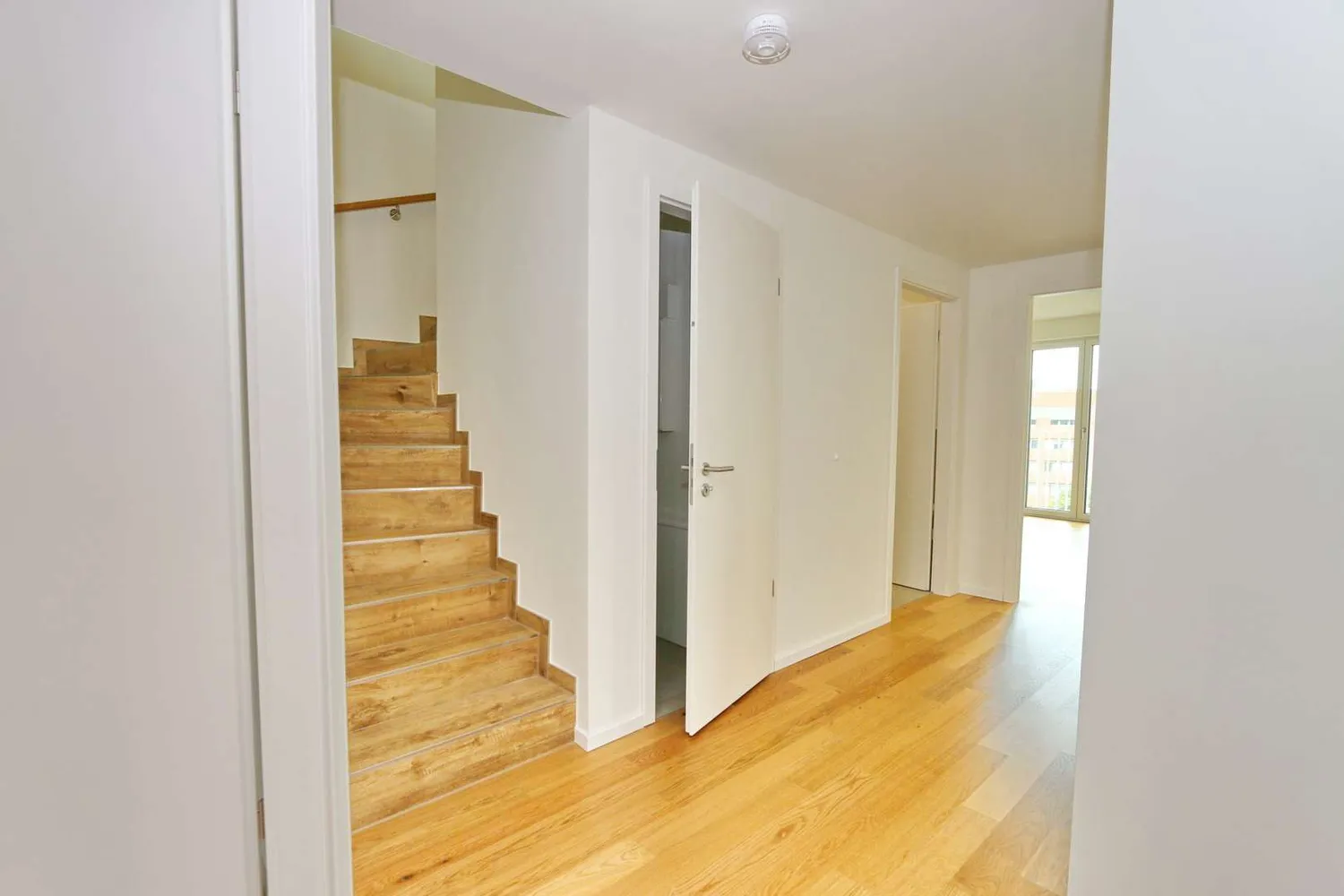 4 Zimmer Wohnung mit 142 m² in Hamburg – Bild 8