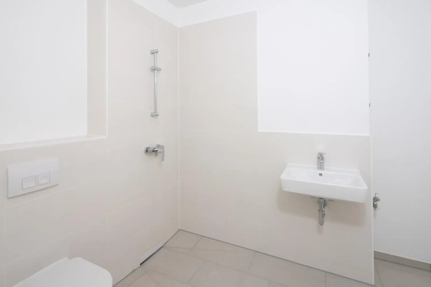 2 room apartment with 56 m² in Berlin – Photo 9