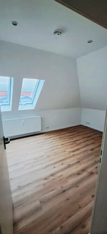 6 Zimmer Wohnung mit 120 m² in Suhl – Bild 8