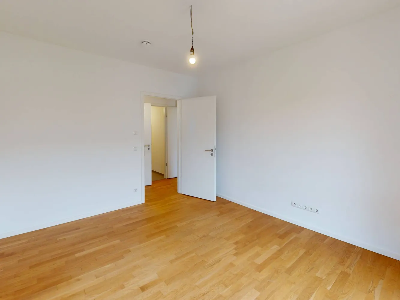 4 room apartment with 90 m² in Berlin – Photo 6