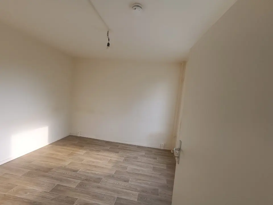 2 Zimmer Wohnung mit 34 m² in Halle (Saale) – Bild 3