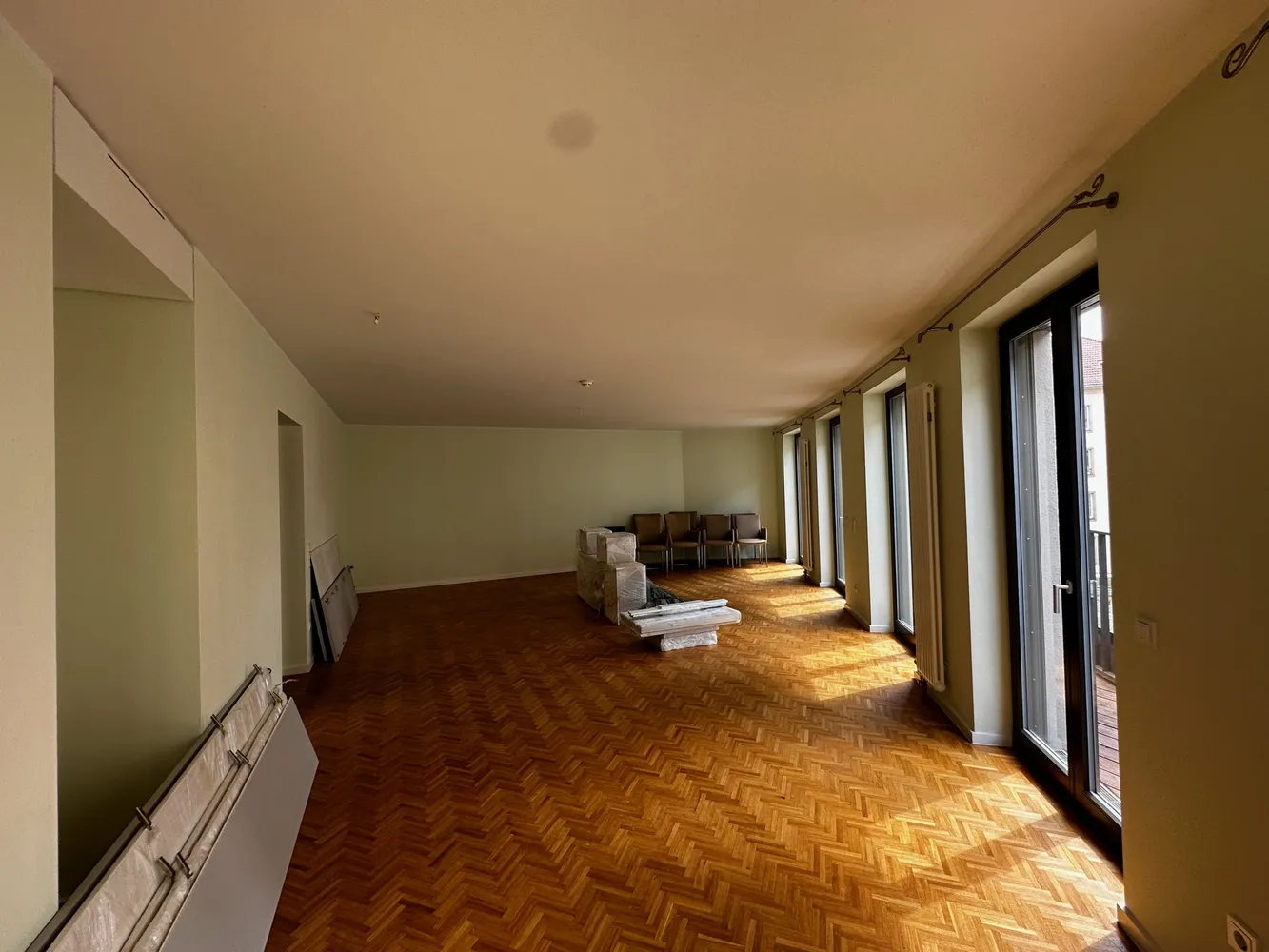 2 Zimmer Wohnung mit 105 m² in Dresden – Bild 4