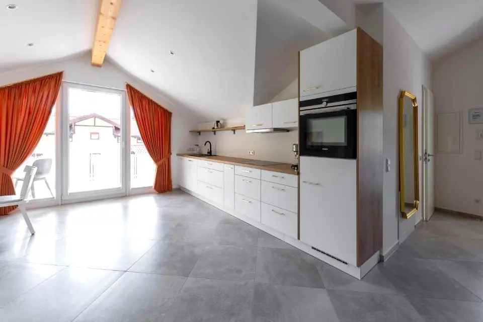2 Zimmer Wohnung mit 64 m² in Traunstein – Bild 1