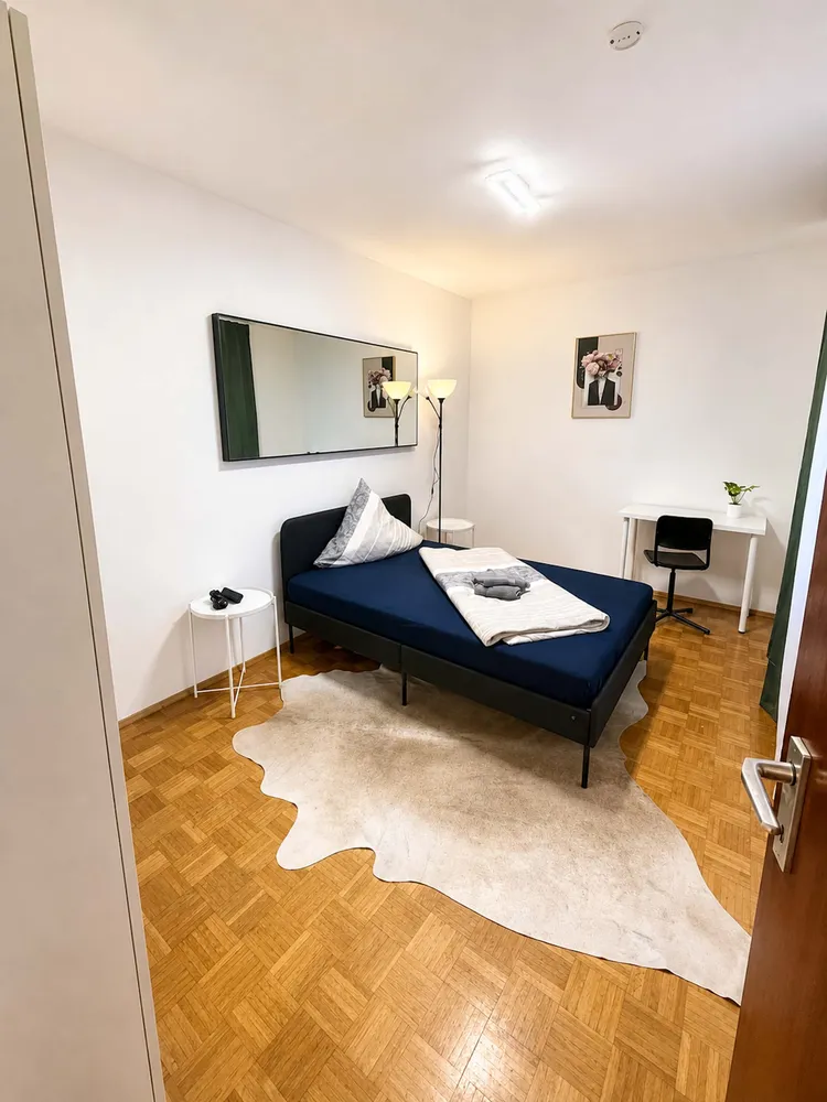 WG-Zimmer mit 9 m² in München – Bild 2