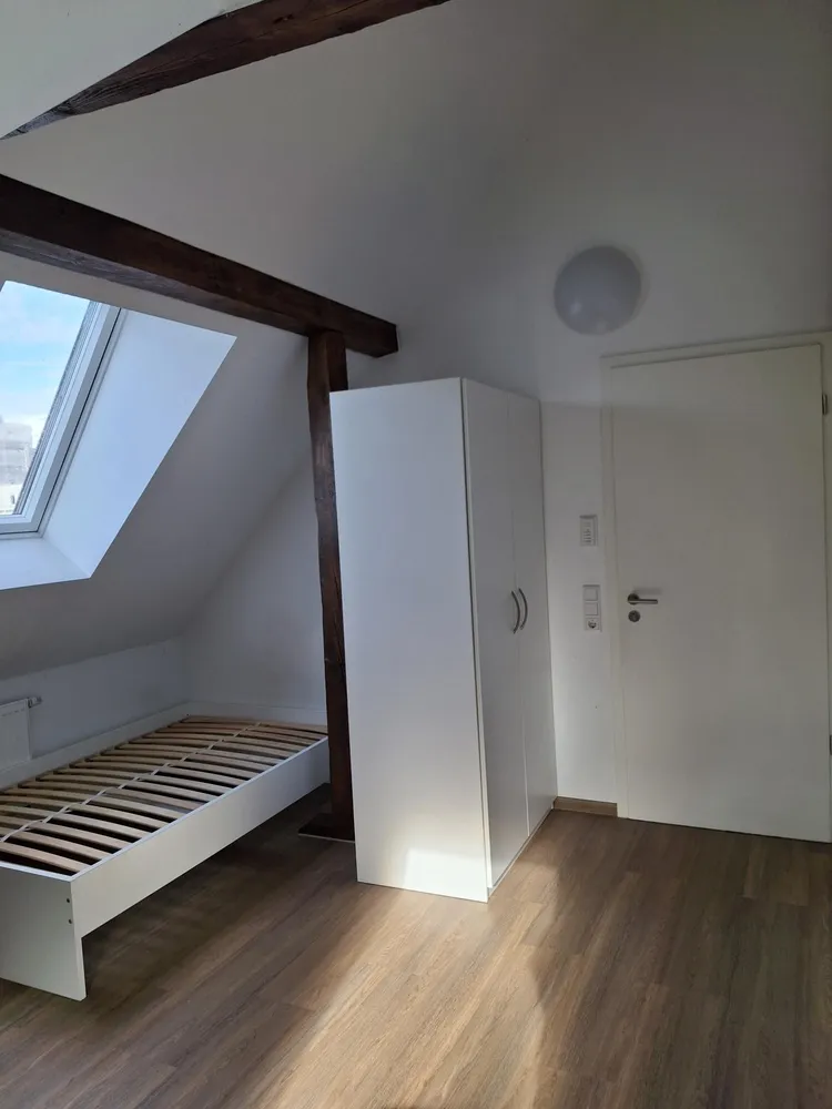 1 Zimmer Wohnung mit 15 m² in Karlsruhe – Bild 2