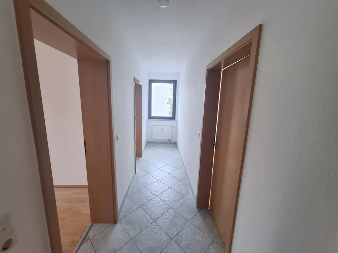 6 Zimmer Wohnung mit 121 m² in Halle (Saale) – Bild 5