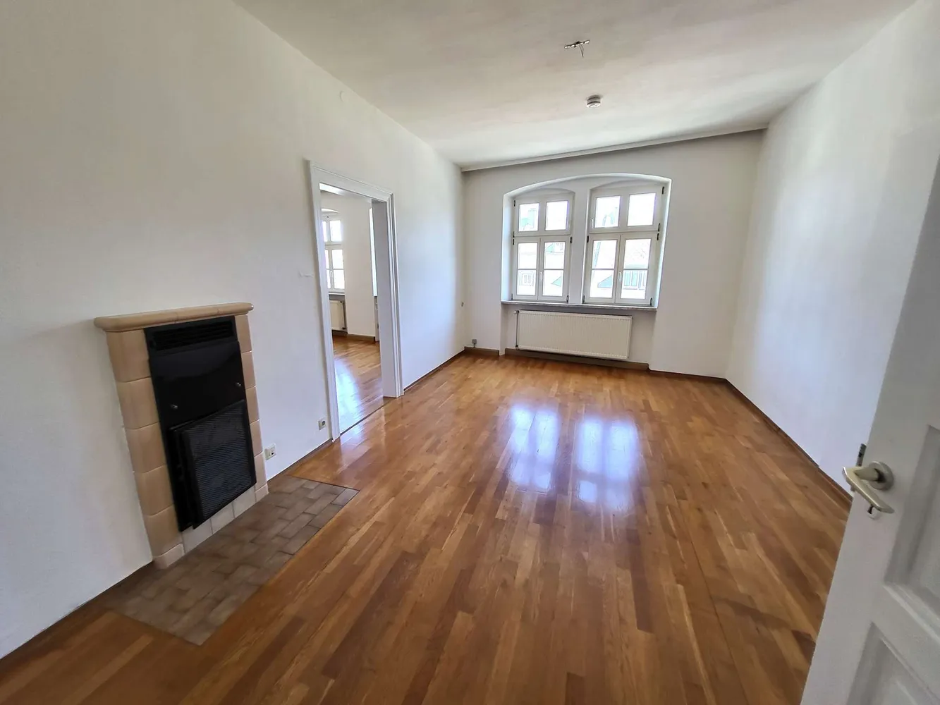3 Zimmer Wohnung mit 110 m² in Hof – Bild 2