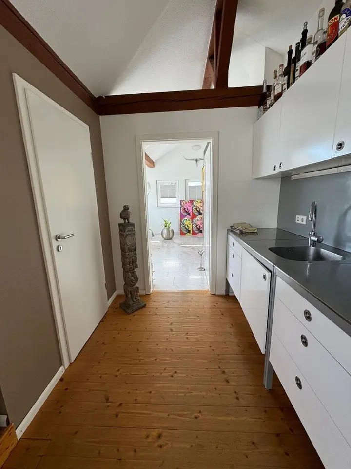 2 Zimmer Wohnung mit 60 m² in Karlsruhe – Bild 2