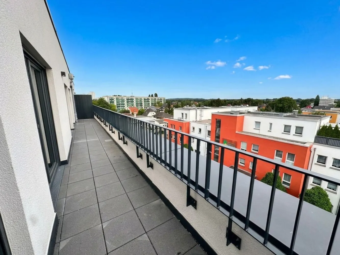 3 Zimmer Wohnung mit 95 m² in Berlin – Bild 2