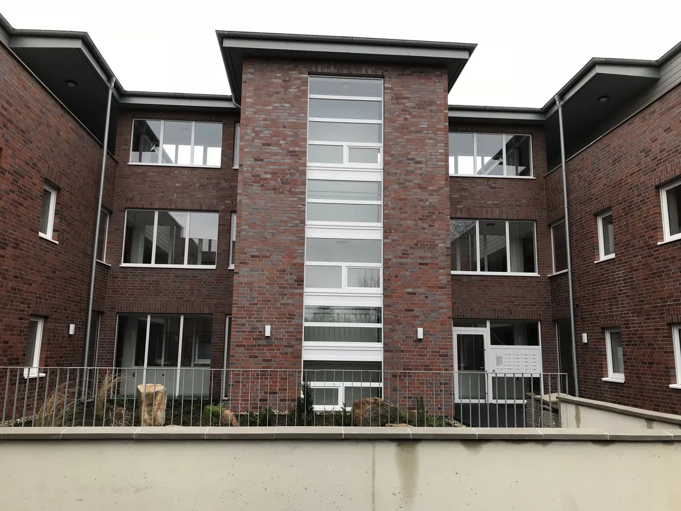 2 Zimmer Wohnung mit 85 m² in Wesel – Bild 1