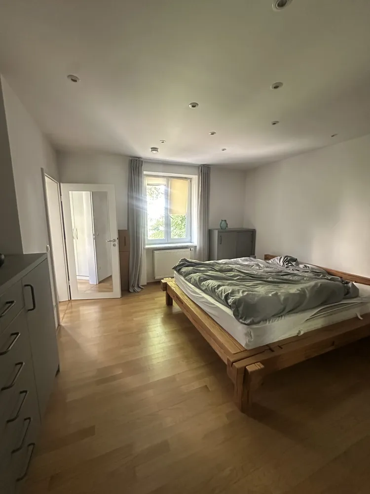 2 Zimmer Wohnung mit 73 m² in München – Bild 2