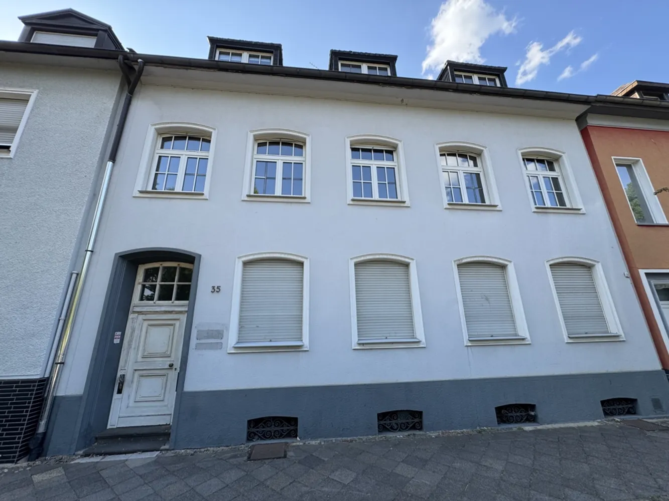 4 Zimmer Wohnung mit 126 m² in Mönchengladbach – Bild 1