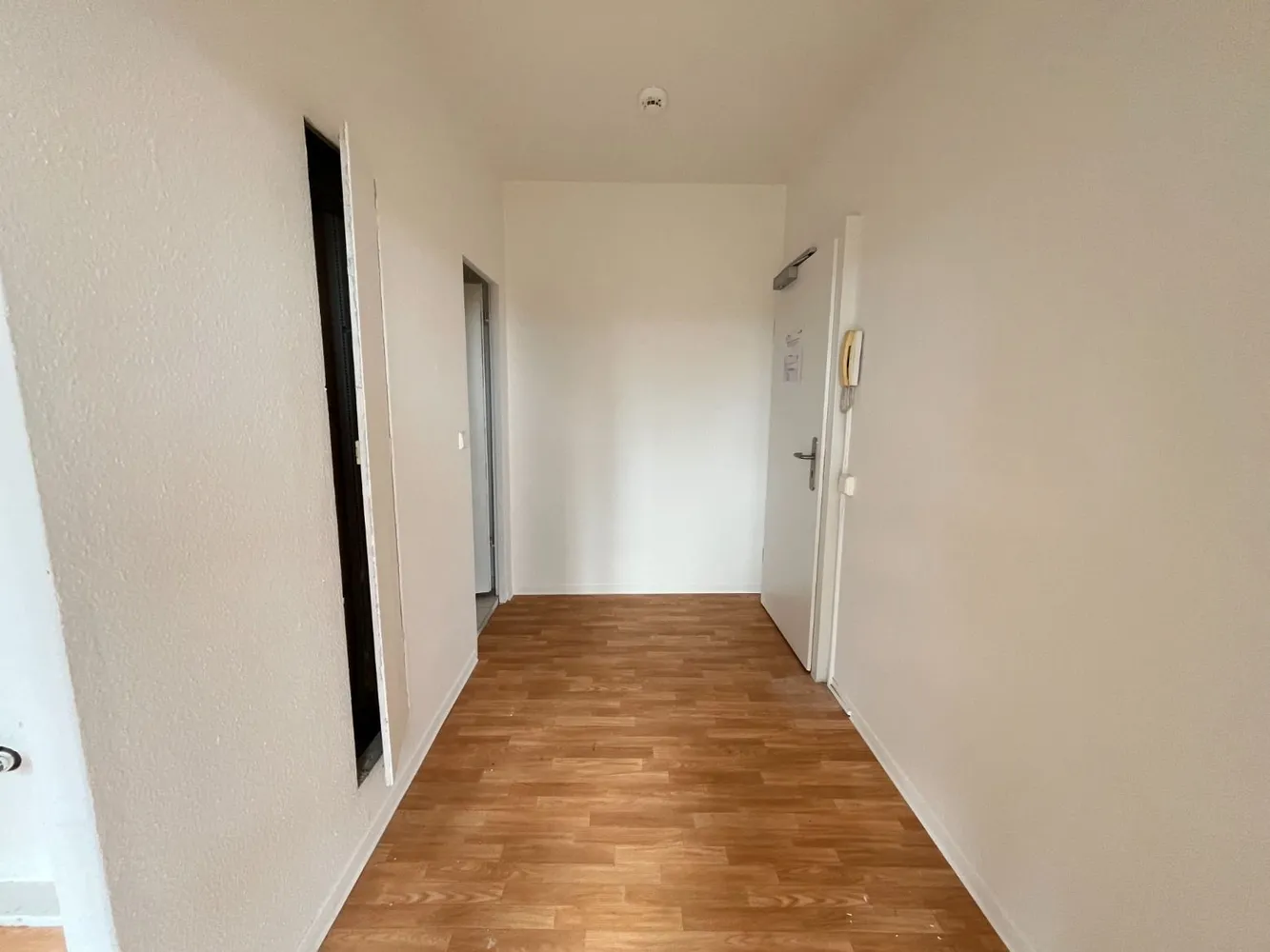 1 Zimmer Wohnung mit 34 m² in Halle (Saale) – Bild 3